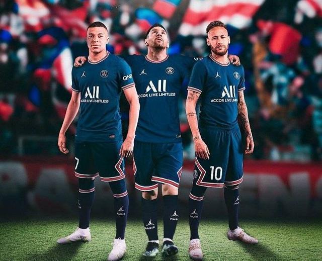  巴黎圣日耳曼主场奏凯，姆巴佩双响炮点燃激情